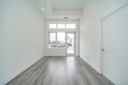 For Lease - 405 Dundas Street Unit# 120, Oakville, Ontario - Photo 3