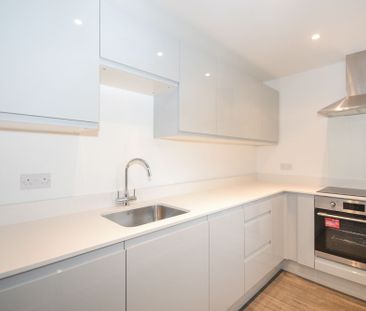 2 bedroom flat to rent, - Photo 3