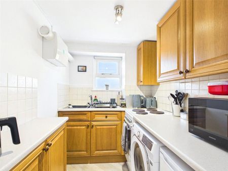 1 bedroom flat to rent - Photo 4