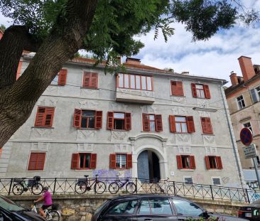 Entzückende Altbauwohnung - zwei Zimmer - in zentraler Lage! Innens... - Foto 1