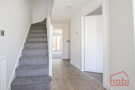 3 bedroom terraced house to rent - Photo 3