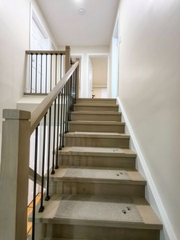 For Lease - 80 Baroness Crescent, Toronto, Ontario - Photo 3