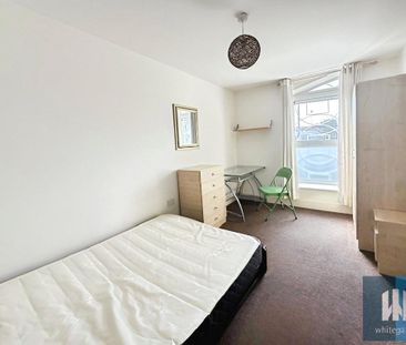 1 bedroom in a house share to rent - Photo 1