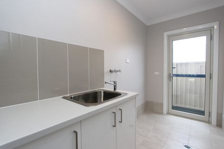 3 Bedroom Home - Available 11/12/25!!! - Photo 4