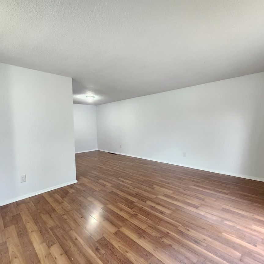 For Lease - 5 CALCOTT Court Unit# UPPER, Thorold, Ontario - Photo 1