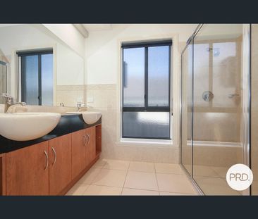 70 Johnston Road, West Albury, NSW 2640 - Photo 3