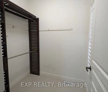 Property For Lease | W9268993 - Photo 6