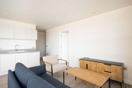 3 bedroom flat to rent - Photo 3