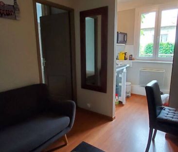 Appartement F2 meublé - Fac de droit / fac de lettre - Photo 2