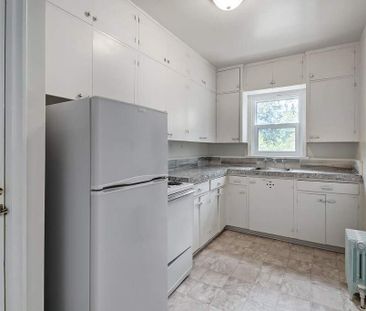 Renovated Suite - 2 Bedroom - Photo 3