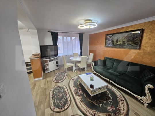 Apartament cu 3 camere de închiriat, 70 mp, zona Centru, Al - Fotografie 1