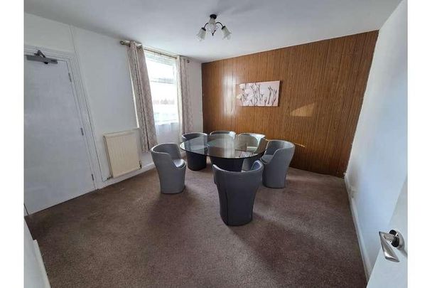 Quantock Terrace, Bridgwater, TA6 - Photo 1