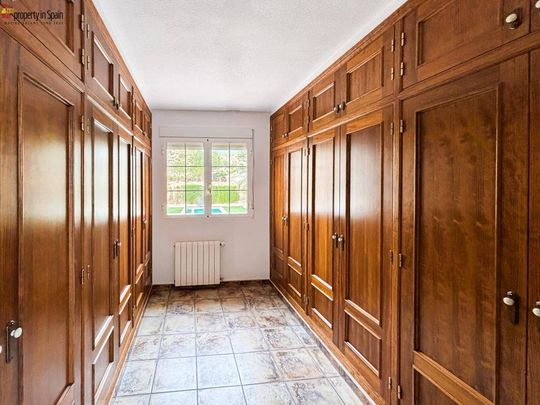 6 room luxury Detached House for rent in Mutxamel, Spain - Photo 1