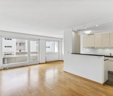 Charmante 3.5-Zi.-Wohnung mit Balkon in zentraler Lage Rubigen - Photo 3