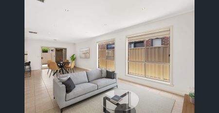 Simply Stunning Modern Living in Prime Oakwood Estate - Photo 2