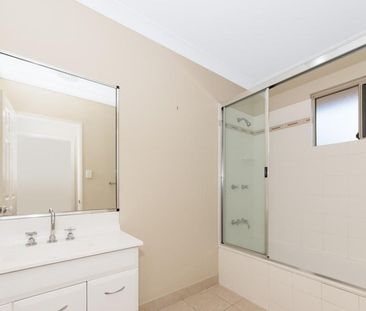 Comfortable Family Home in the Heart of Kirwan - Photo 4