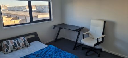 Clyde North - Photo 2