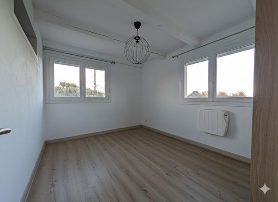 Location Appartement 3 pièces 60m² HYERES 83400 - Photo 1