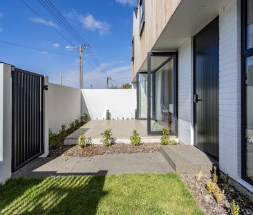 As New Executive 3-bedroom Townhouse in Merivale - Photo 6