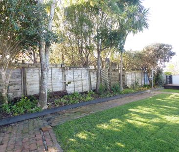 Fantastic Family Home – Western Heights - Photo 5