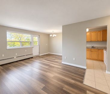 For Lease - 45 Paisley Boulevard Unit# 203, Mississauga, Ontario - Photo 6