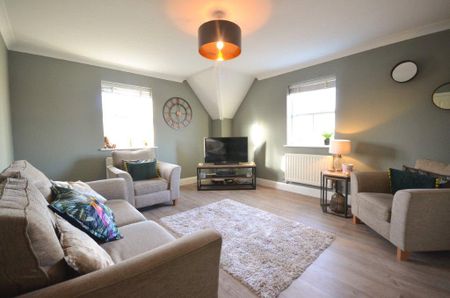 2 bedroom apartment to rent - Photo 2