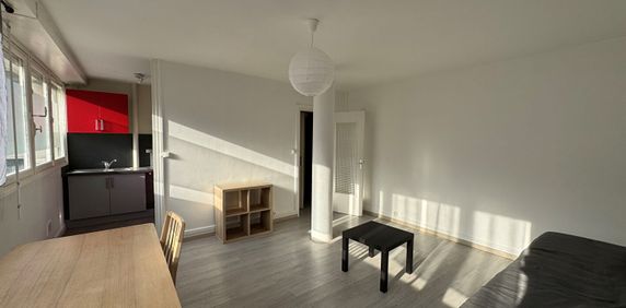 Location Appartement 1 pièce 28m² - Photo 2