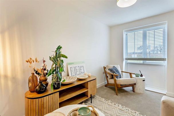 3 bedroom semi-detached house to rent - Photo 1