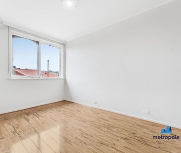 2/11 Hoddle Street, ELSTERNWICK, VIC - Photo 4