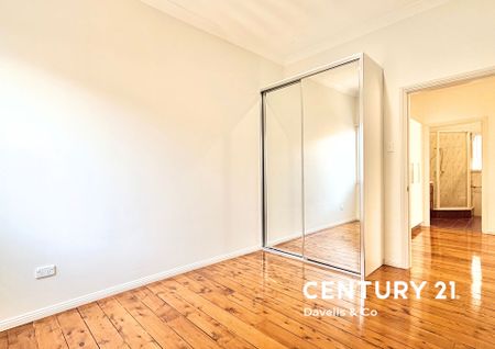 One Week Free Rent & Water Included! - Photo 5