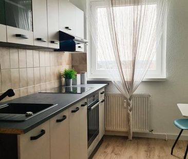 2 Zimmer, möbliert, frisch renoviert, traumhafter Ausblick - Photo 6