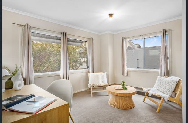 Thinking of selling? Contact our agent - Photo 1