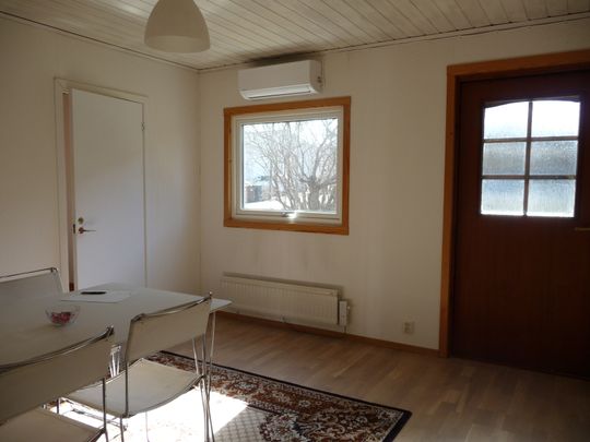 Trädgårdsvägen, Enebyberg - Foto 1