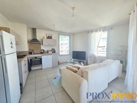Location Appartement 2 pièces 47m² VOIRON 38500 - Photo 2