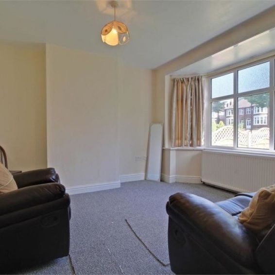 Holyhead Road, Coventry - - Photo 1