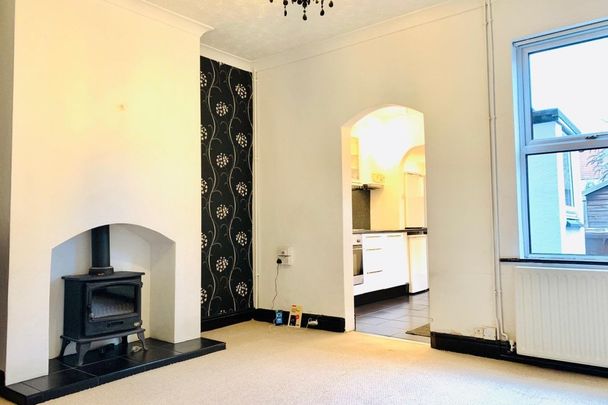 Gaunt Street - Photo 1