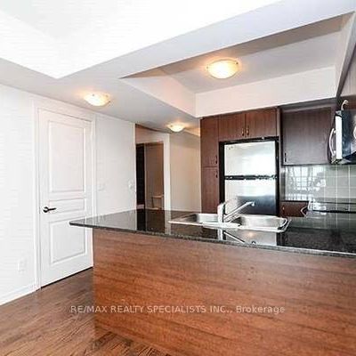 Lake Shore/Park Lawn Bright +Spacious 1Bdrm +Den Open Concept Layout - Photo 4