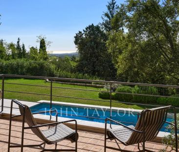 Maison à louer Valbonne, Cote d'Azur, France7 500 EUR / Mois - Photo 3