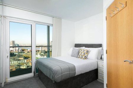 2 bedroom penthouse to rent - Photo 4