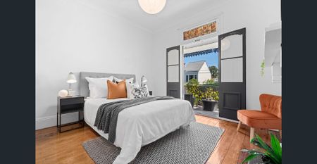 Charming 3 Bedroom Terrace - Photo 3