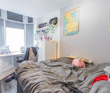 6 bedroom house to rent - Photo 1