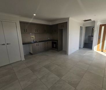 Low Maintenance - Photo 2