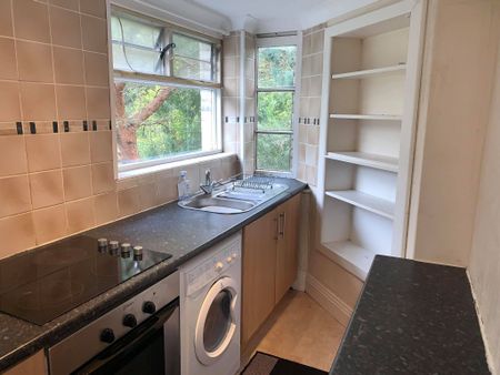 studio to rent Surrey Road, Bournemouth, BH2 - Photo 2