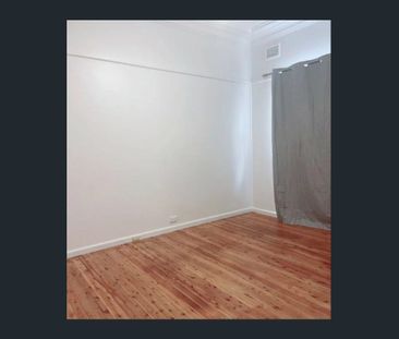 Two-bedroom home in Macquarie Fields - Photo 4