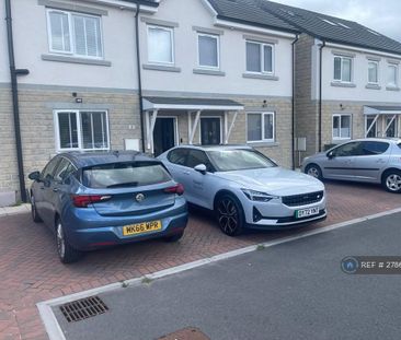 3 bedroom end of terrace house to rent - Photo 4