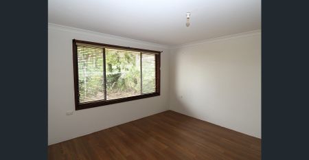 Charming 3-Bedroom Home for Rent in Nowra - Photo 5