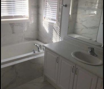 3052 MAX KHAN BOULEVARD - Photo 6