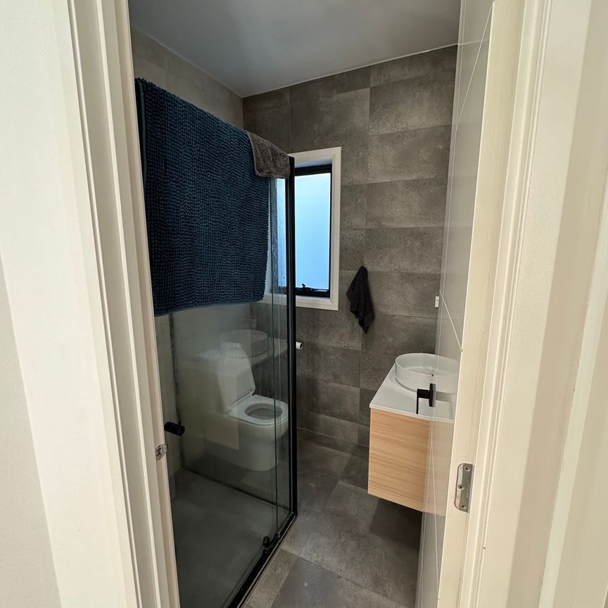 Altona North - Photo 1