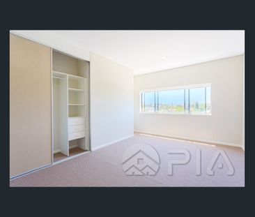 Spacious and Oversize Three Bedrooms High Level North Facing Apartm... - Photo 4
