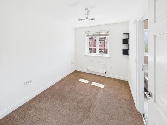 2 bedroom end of terrace house to rent - Photo 1